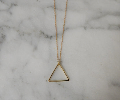 Mistic Triangle Necklace